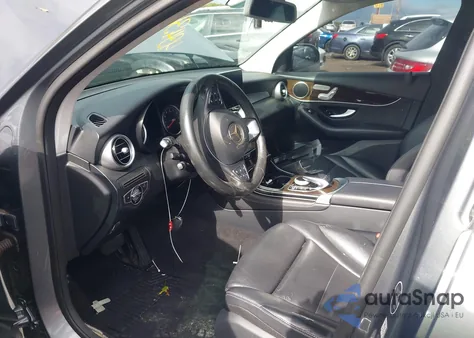 2016 Mercedes-Benz Glc 300 4Matic z USA, uszkodzony, nr VIN WDC0G4KB5GF082598